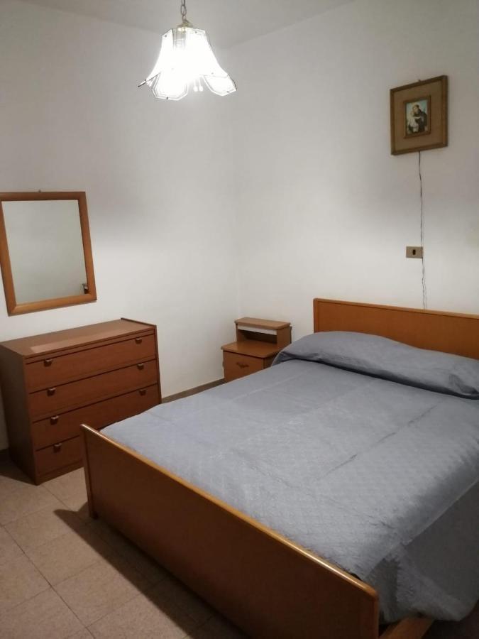 I Trecento Hotel Padula Buitenkant foto