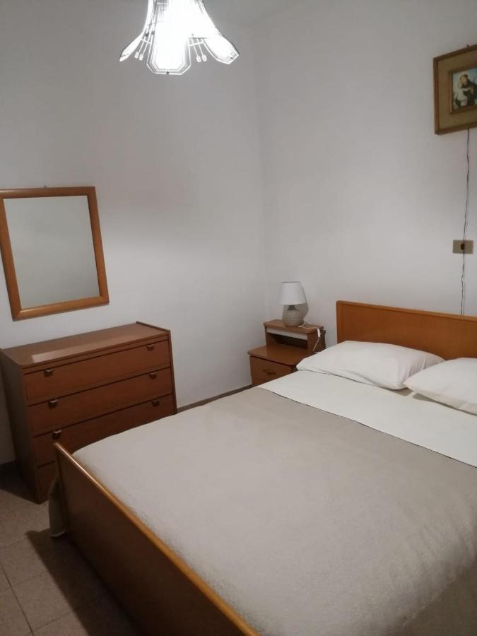 I Trecento Hotel Padula Buitenkant foto