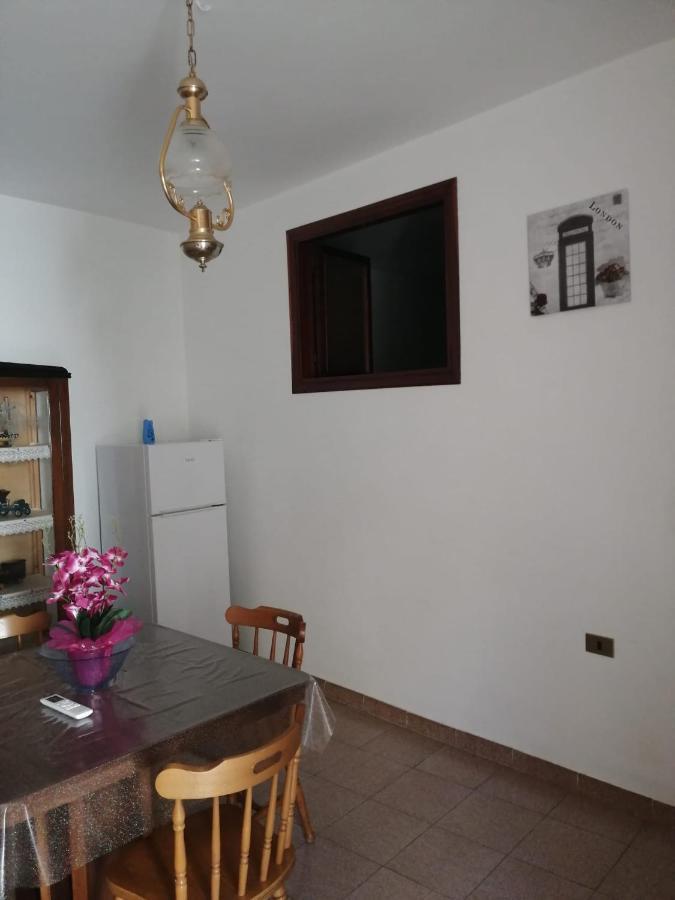 I Trecento Hotel Padula Buitenkant foto